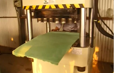 160T電動(dong)砂輪磨片成(cheng)型液壓機