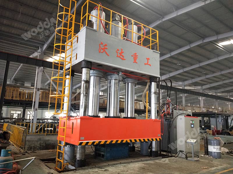 2000噸SMC汽車配件模壓液壓機 2000噸SMC汽車配件模壓液壓機