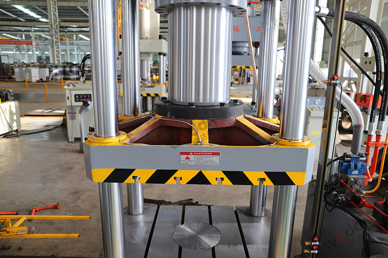 315噸不鏽鋼拉伸成型液壓機 315噸不鏽鋼拉伸成型液壓機