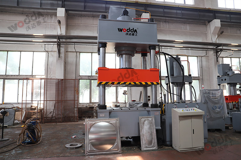 不鏽鋼水箱闆成型液壓機 不鏽鋼水箱闆成型液壓機