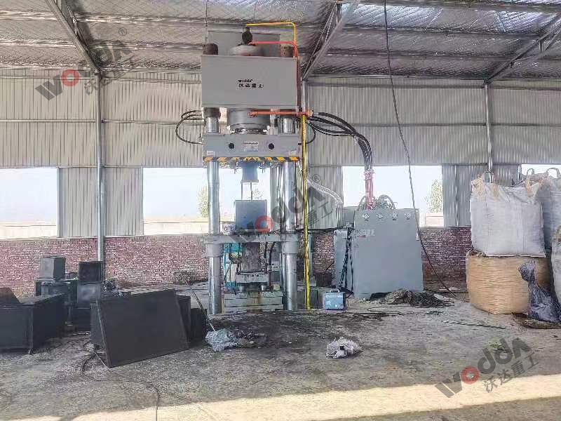 800噸匣缽成型液壓機 800噸匣缽成型液壓機