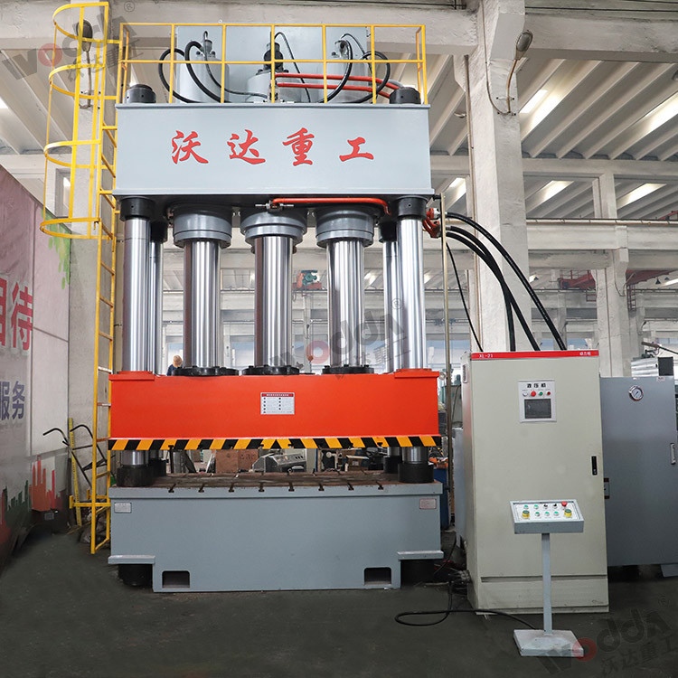 1000噸建築模闆成型液壓機.jpg 1000噸建築模闆成型液壓機.jpg