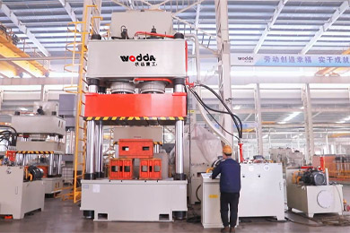 大(dà)台面雙缸(gāng)1000噸三梁四(si)柱液壓機(ji)