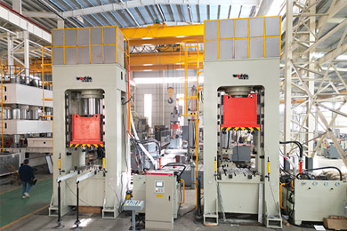 630噸框架(jià)液壓機_框(kuàng)式油壓機(jī)