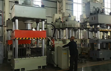 國标315噸(dūn)四柱液壓機(ji)試機