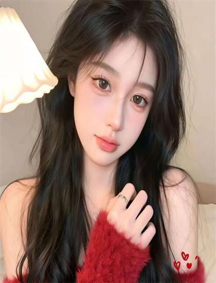 《密林魔芯》色彩运用解析：色调选择与情绪表达分析